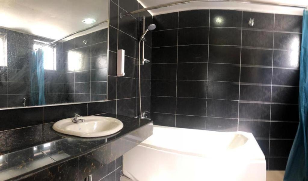 Green Town Hotel Classic Malacca 外观 照片